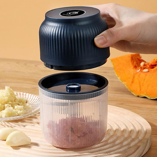 Hachoir a viande electrique compact