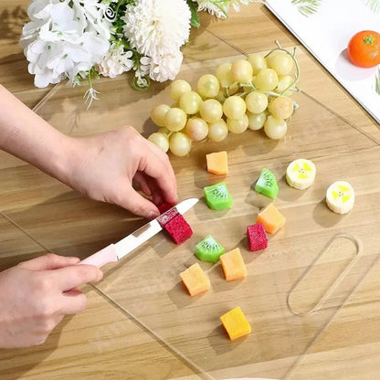 planche a-découper transparente pratique aliments variés